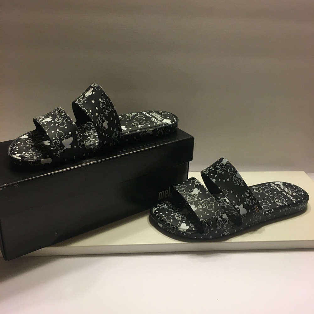 Black and white Mickey and Minnie jelly slides